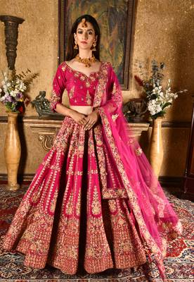 Pink zari velvet semi stitched lehenga 2