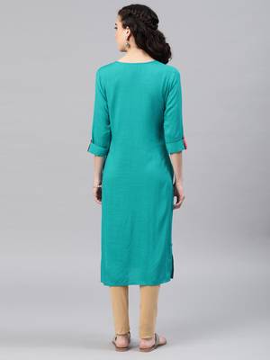 Green embroidered viscose rayon kurta 3