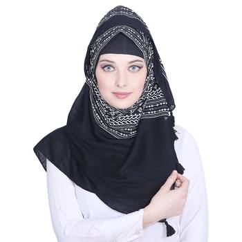 Black printed cotton hijab 1