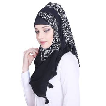 Black printed cotton hijab 3