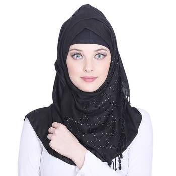 Black plain viscose hijab 1