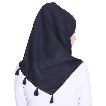 Black plain viscose hijab 2