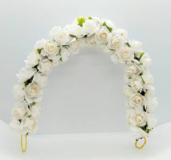 White flower gajra 1