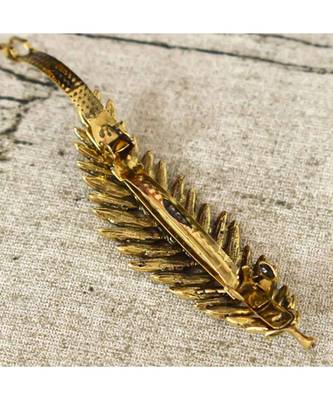 Gold Akane Leaf Hair Pin 2