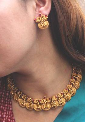 Temple Work Coin Necklace Set 2