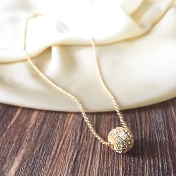Gold necklaces 4