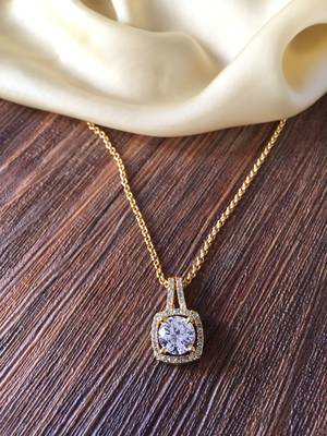 Gold necklaces 1