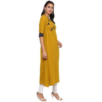 YELLOW Women's Cotton Slub Patch Work A-Line Kurta 2