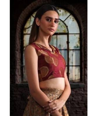 Brocade Blouse With Back Open 2