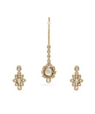 Kundan Teeka With Earrings 1