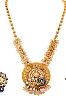 Gold jewellery