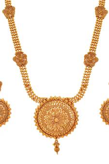 Gold jewellery