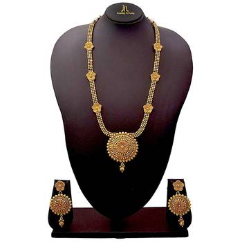 Gold jewellery 2