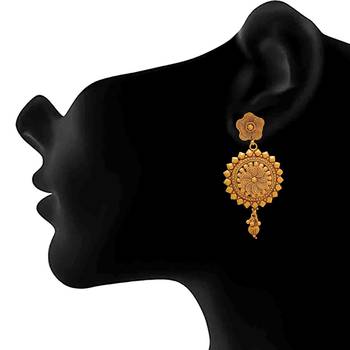 Gold jewellery 4