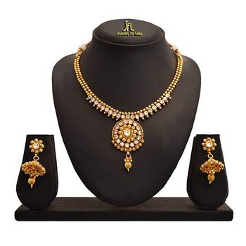 Gold jewellery 2