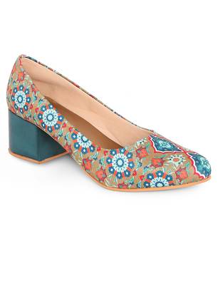 Women Green Ethnic Printed Block Heels 2