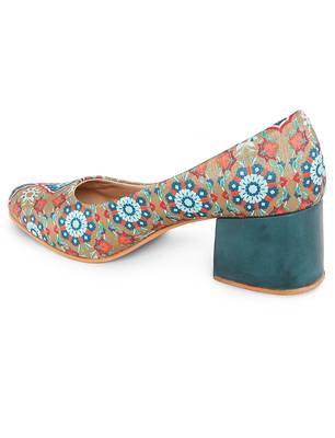 Women Green Ethnic Printed Block Heels 3