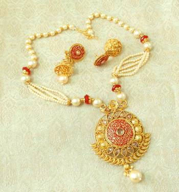 Lalso Beautiful Maroon Meenakari Enamel And Patwa Work AD Zircon Pendant Set - LMNPS04_MR 2