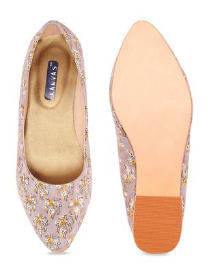 Women Grey Ethnic Printed Block Heels 1