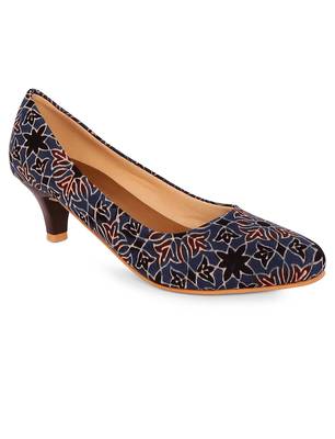 Women Blue Ethnic Printed Kitten Heels 2