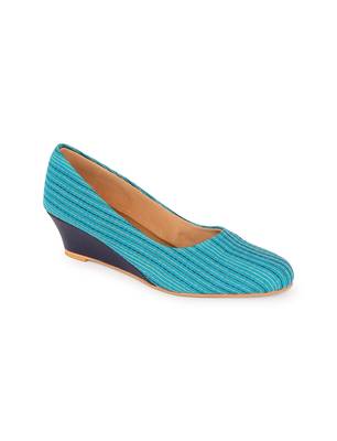 Women Blue Ethnic Printed Wedge Heels 2