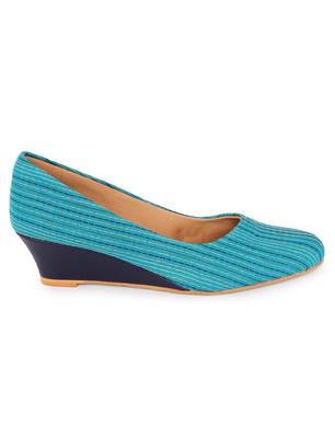 Women Blue Ethnic Printed Wedge Heels 4
