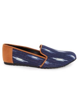 Men Blue Printed Moccasins 4