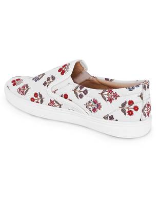 Men White Printed Sneakers 3