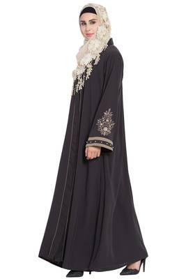 Black Plain Crepe Abaya 3