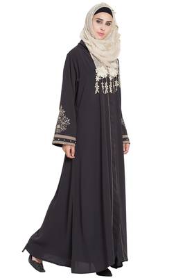 Black Plain Crepe Abaya 4