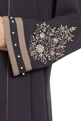 Black Plain Crepe Abaya 5