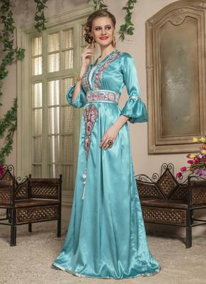 Green Embroidered Crepe Islamic Kaftans 2