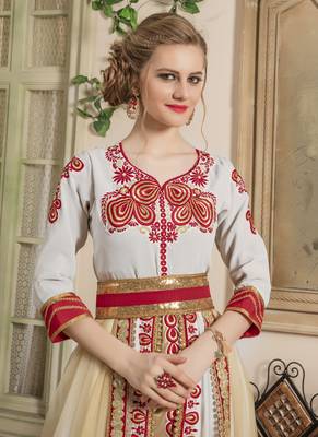 Beige Embroidered Georgette Islamic Kaftans 3