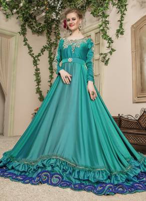 Green Embroidered Crepe Islamic Kaftans 2