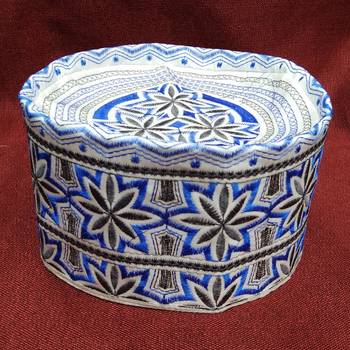 Grey embroidered prayer cap 1