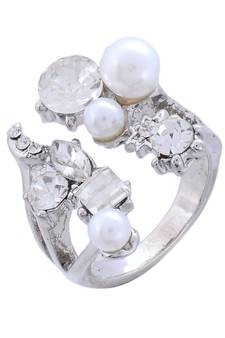 Silver With Pearl Stylish Ring
