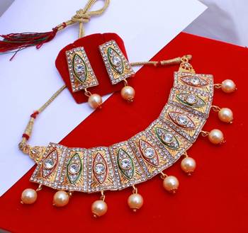 Multicolor necklaces 1