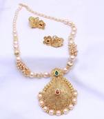 Multicolor necklaces