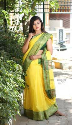 Yellow hand woven chanderi silk saree with blouse 4