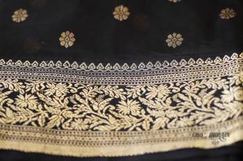 Black hand woven chanderi saree with blouse 3