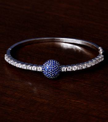 Rhodium plated sapphire stone and diamond embellished light weight bracelet 1