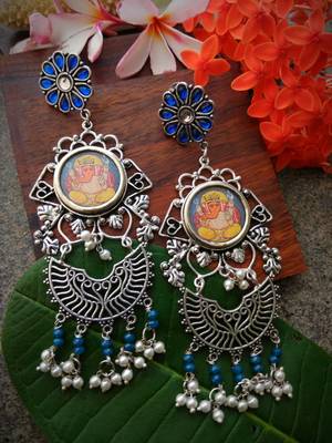 Long German Silver Photoframe Dangler 1