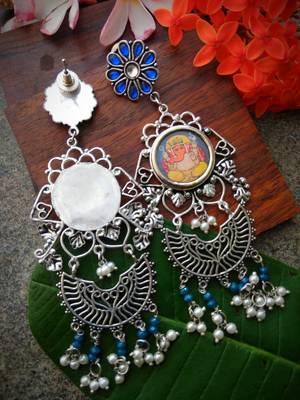 Long German Silver Photoframe Dangler 2