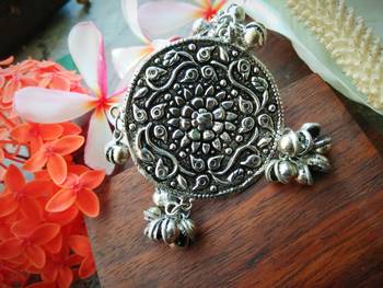 Engraved German Silver Finger Ring With Ghunghroo Drops 1