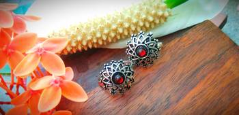 Red Stone Toe Rings 1