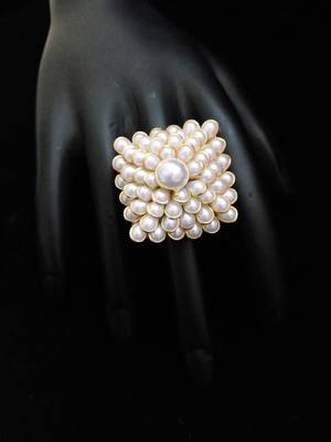 White Pearl Pacchi Work Ring 1