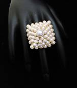 White Pearl Pacchi Work Ring