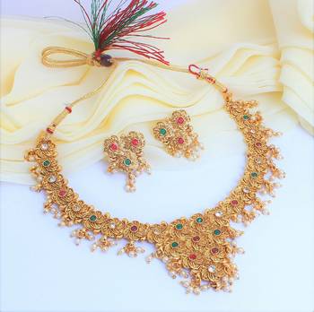 Gold jewellery 1