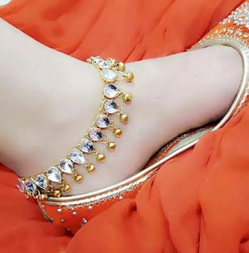 Gold anklets 1
