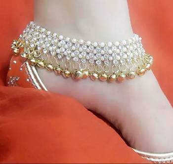 Gold anklets 1